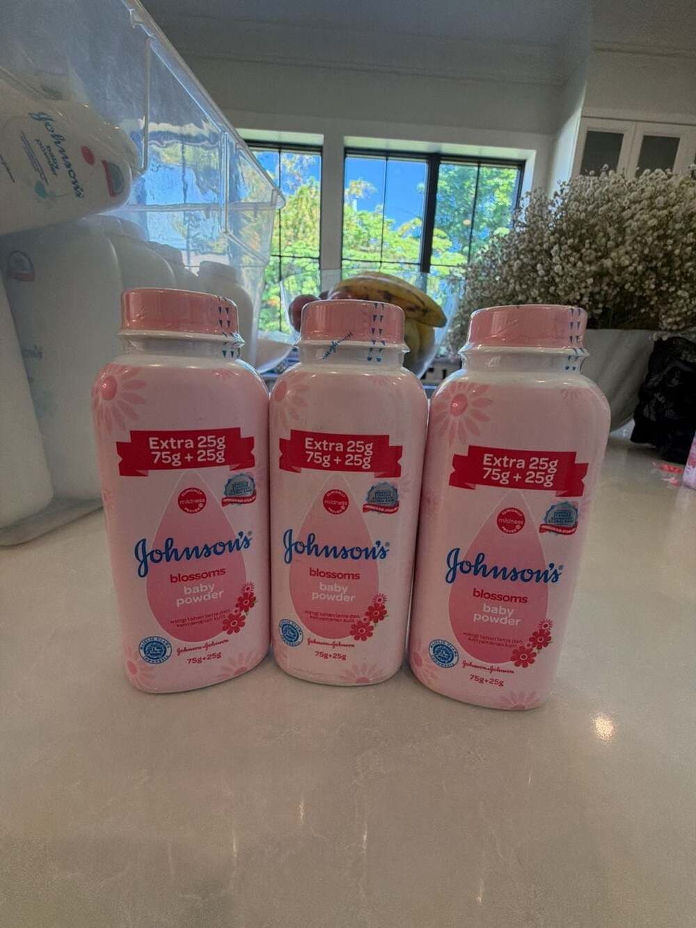 3 Pack Johnson's Blossoms Baby Powder 100g with talc sealed! Fast 2 ship